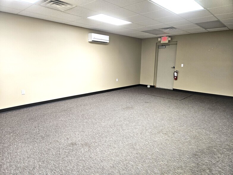 More Photos Of 6270 State St, Saginaw Freestanding For Lease