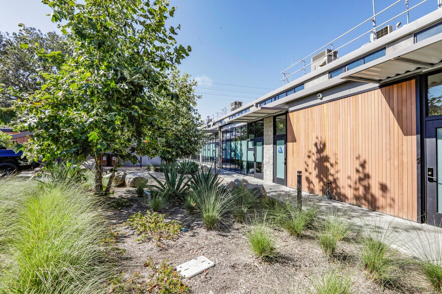 Primary Photo Of 606 Venice Blvd, Venice Office For Sale