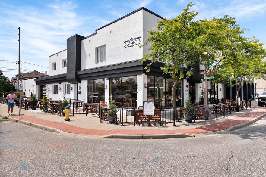 More Photos Of 839 Erie E, Windsor Restaurant For Sale
