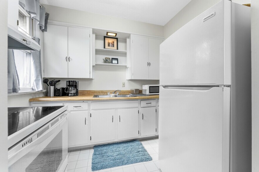 More Photos Of 320 Watts St, Morgantown Apartments For Sale