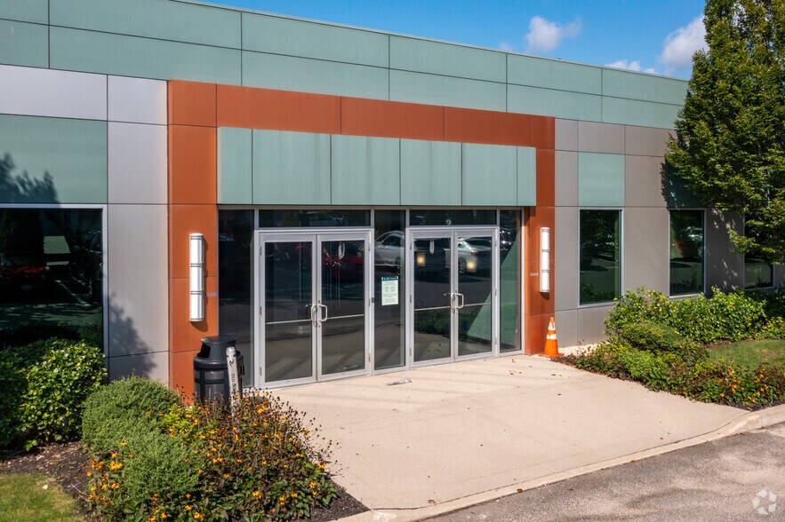 More Photos Of 360 Motor Pky, Hauppauge Medical For Lease