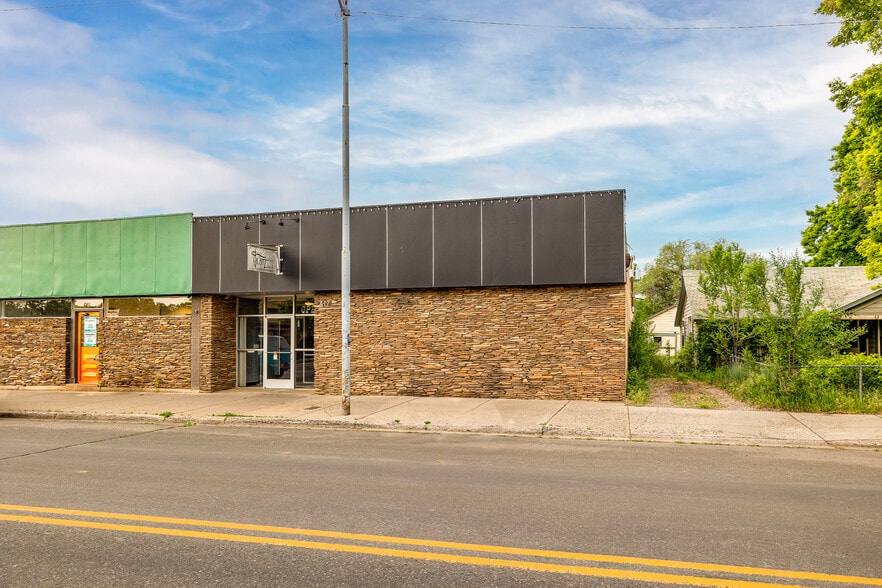 More Photos Of 417 W Santa Fe Ave, Flagstaff Flex For Sale