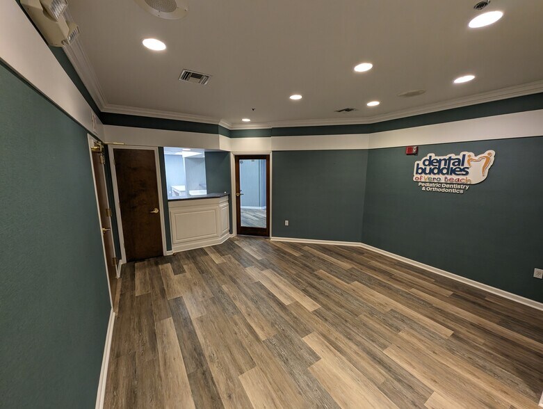 More Photos Of 3755 7th Ter, Vero Beach Medical For Lease
