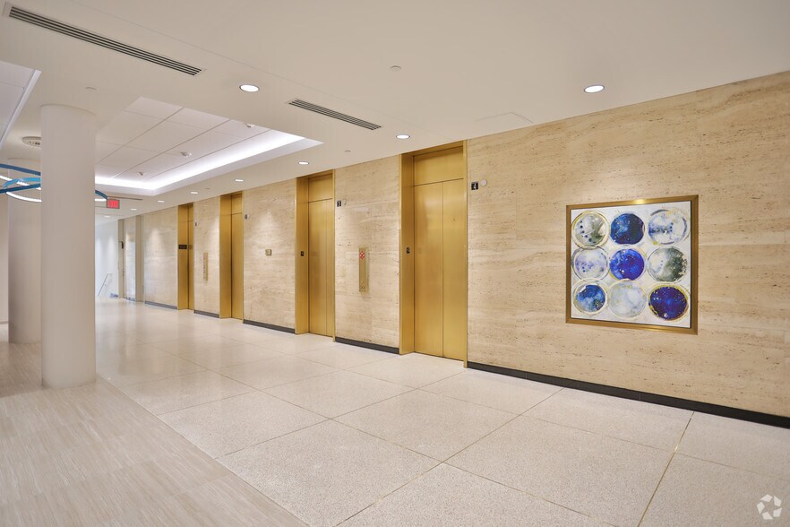 More Photos Of 301 S McDowell St, Charlotte Office For Sale