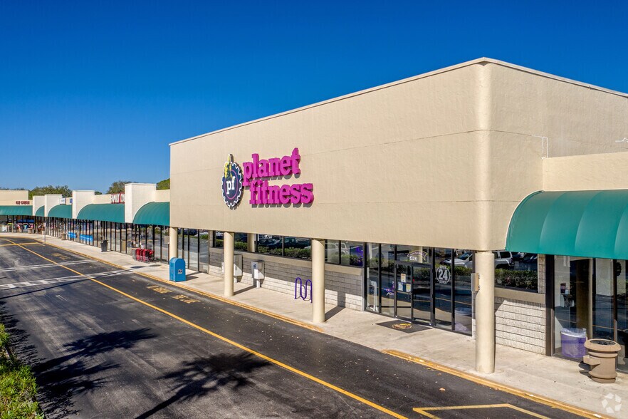 More Photos Of 4901-4981 S US Highway 1, Fort Pierce Unknown For Lease