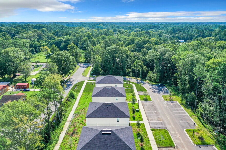 More Photos Of 6421 Breezy Oaks Way, Jacksonville Apartments For Sale