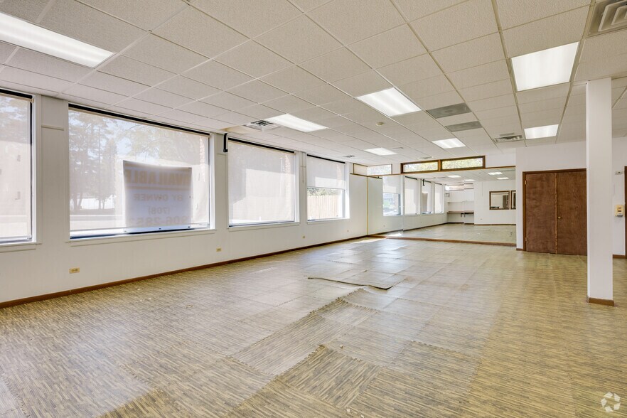 More Photos Of 12021 S Harlem Ave, Palos Heights Medical For Sale