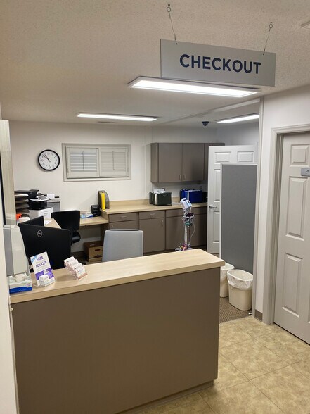 More Photos Of 114 Lee St, Shelby Medical For Sale