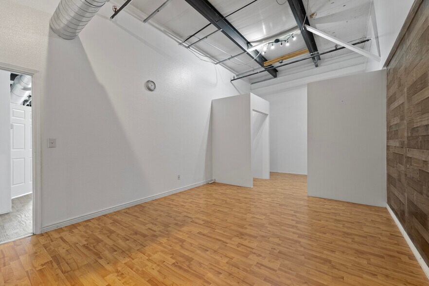 More Photos Of 4103 S Mason St, Fort Collins Showroom For Lease