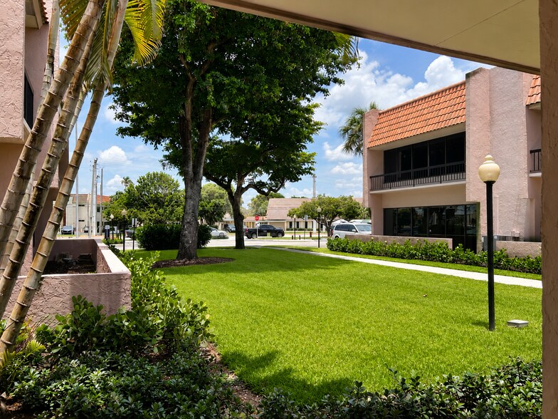More Photos Of 1860 Forest Hill Blvd, West Palm Beach Unknown For Lease