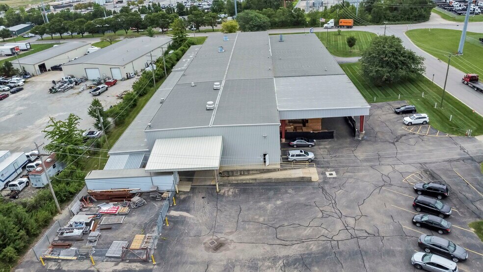 More Photos Of 5150 Walcutt Ct, Columbus Manufacturing For Lease