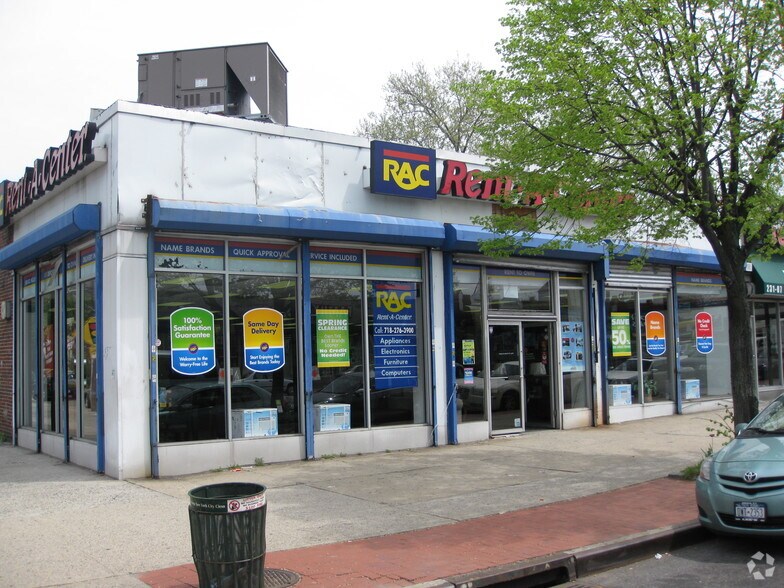 More Photos Of 231-01 Merrick Blvd, Jamaica Storefront For Lease