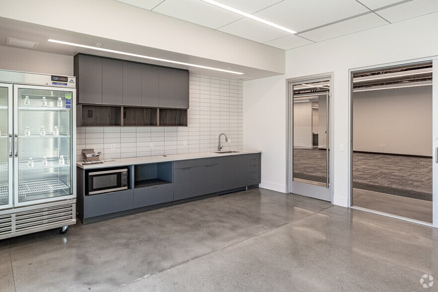 More Photos Of 9920 Pioneer Blvd, Santa Fe Springs Unknown For Lease