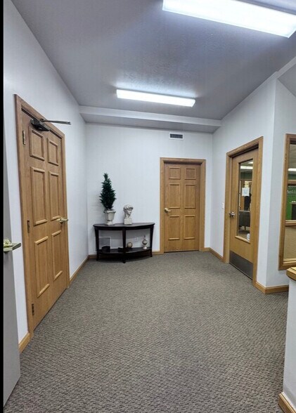 More Photos Of 2560 E 3300 S, Salt Lake City Office For Lease