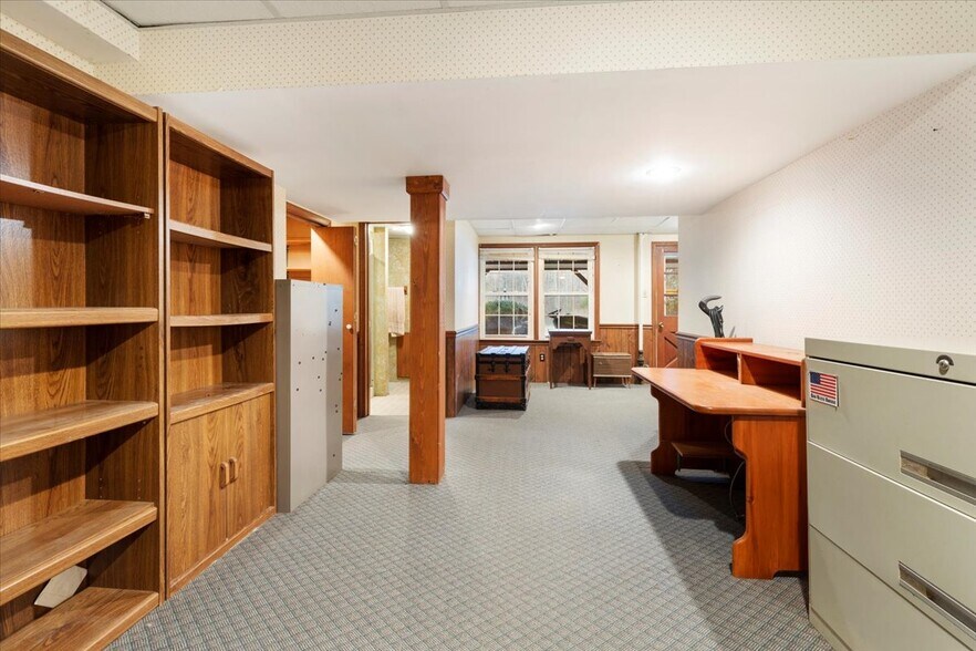 More Photos Of 1356 Coopers Cove Rd, Hardy Specialty For Sale