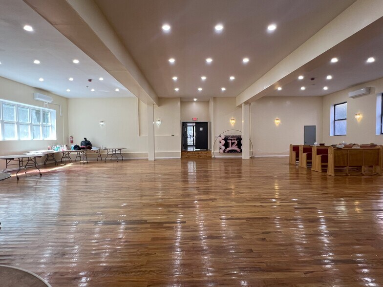 More Photos Of 2261-2269 Bragg St, Brooklyn Schools For Sale