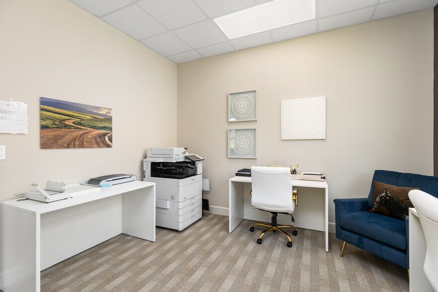 More Photos Of 8118 Fry Rd, Cypress Office For Lease