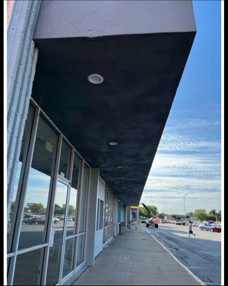 More Photos Of 4850 W Western Ave, South Bend Unknown For Lease