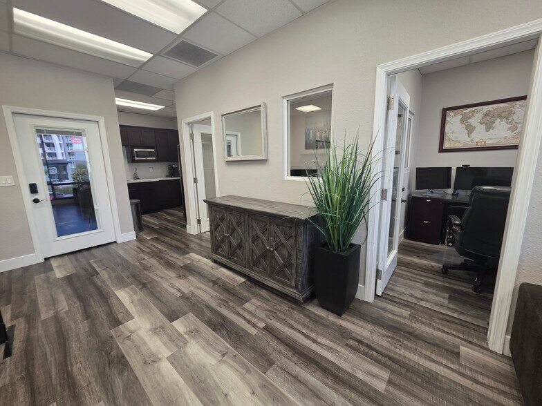 More Photos Of 5959 Mission Gorge Rd, San Diego Office For Sale