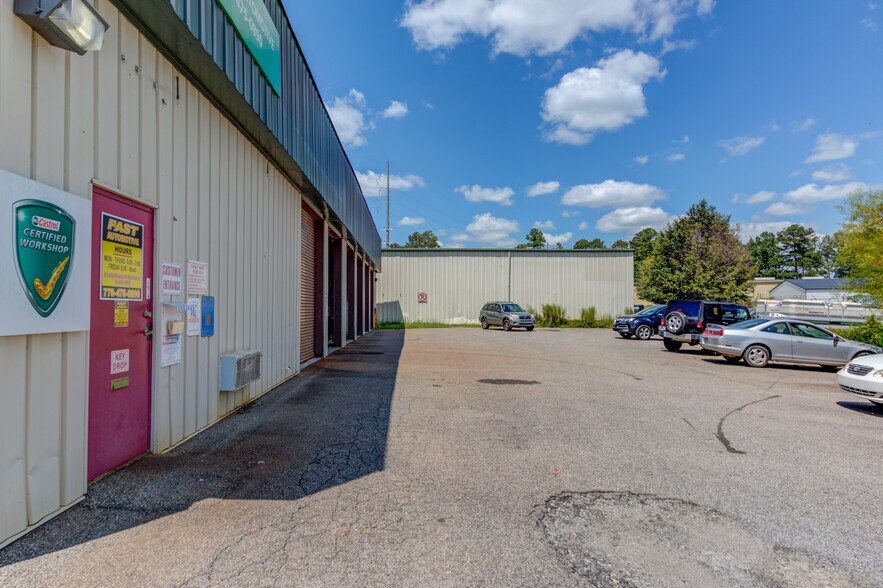 More Photos Of 5280 Atlanta Hwy, Alpharetta Auto Repair For Sale