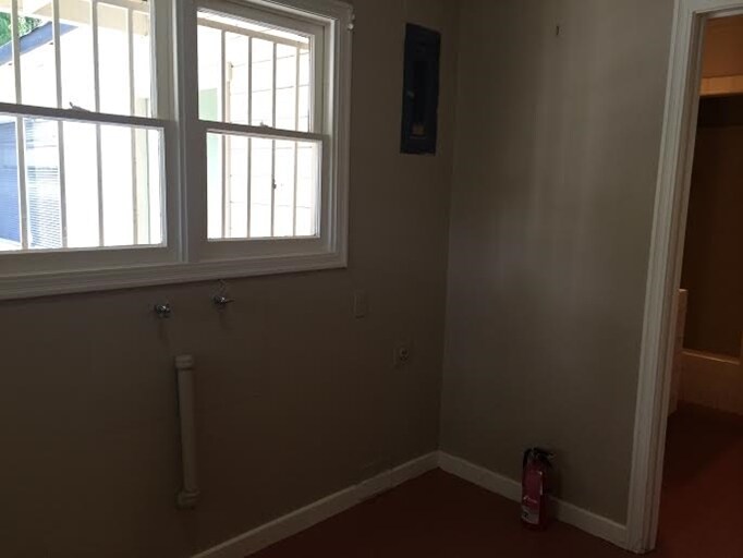 More Photos Of 9625 Elk Grove Florin Rd, Elk Grove Freestanding For Lease