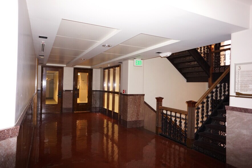 More Photos Of 730 17th St, Denver Office For Sale