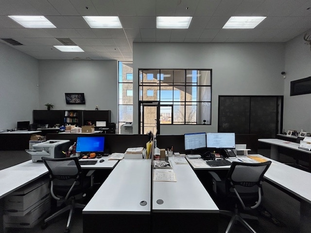 More Photos Of 821 Union Pacific Blvd, Laredo Warehouse For Lease