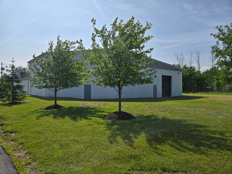 More Photos Of 9170 Transit Rd, East Amherst Warehouse For Sale