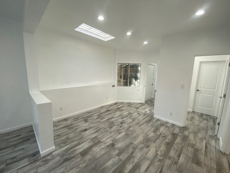 More Photos Of 1157-1197 E Fry Blvd, Sierra Vista Storefront For Lease