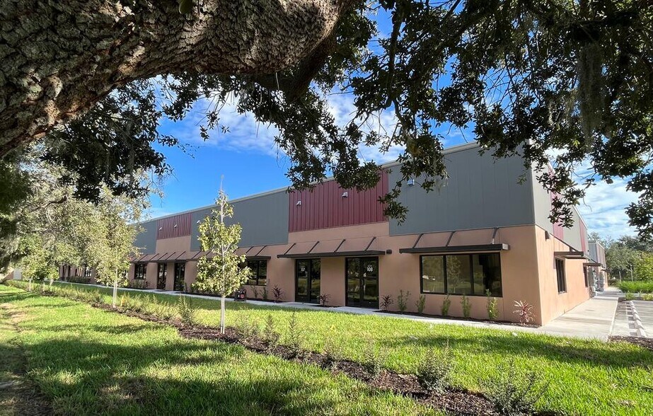 Primary Photo Of 4214 Solutions Ln, Bradenton Warehouse For Lease