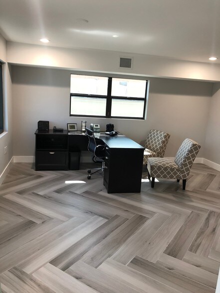 More Photos Of 3475 W Flagler St, Miami Coworking Space