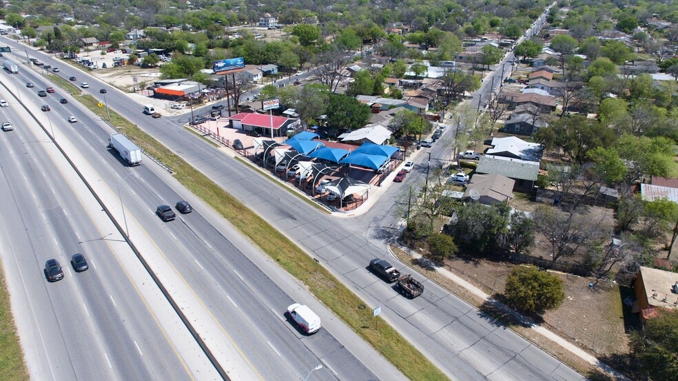 More Photos Of 738 W Harlan Ave, San Antonio Freestanding For Sale