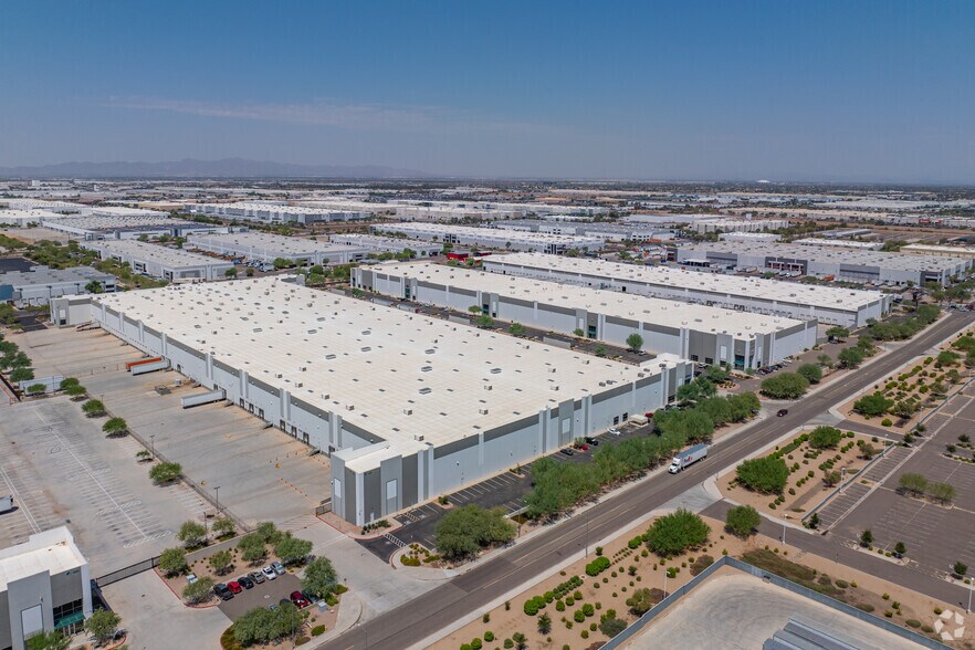 More Photos Of 7205 W Buckeye Rd, Phoenix Distribution For Lease