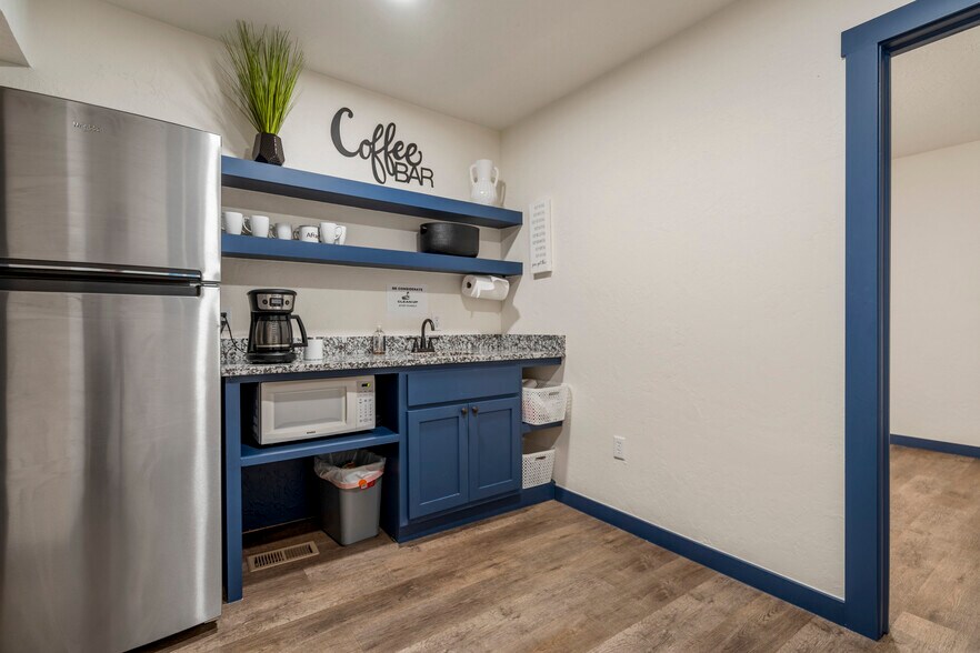 More Photos Of 1823 W 51st St, Tulsa Freestanding For Sale