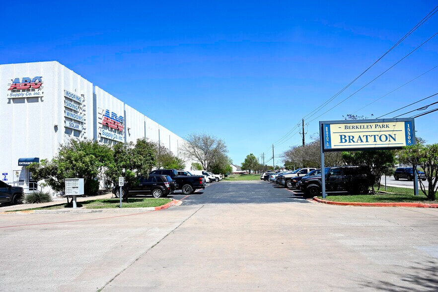 More Photos Of 15508 Bratton Ln, Austin Warehouse For Lease