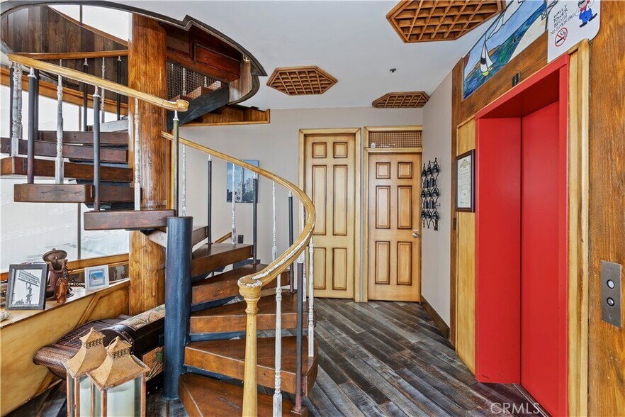 More Photos Of 1 Anderson St, Seal Beach Specialty For Sale