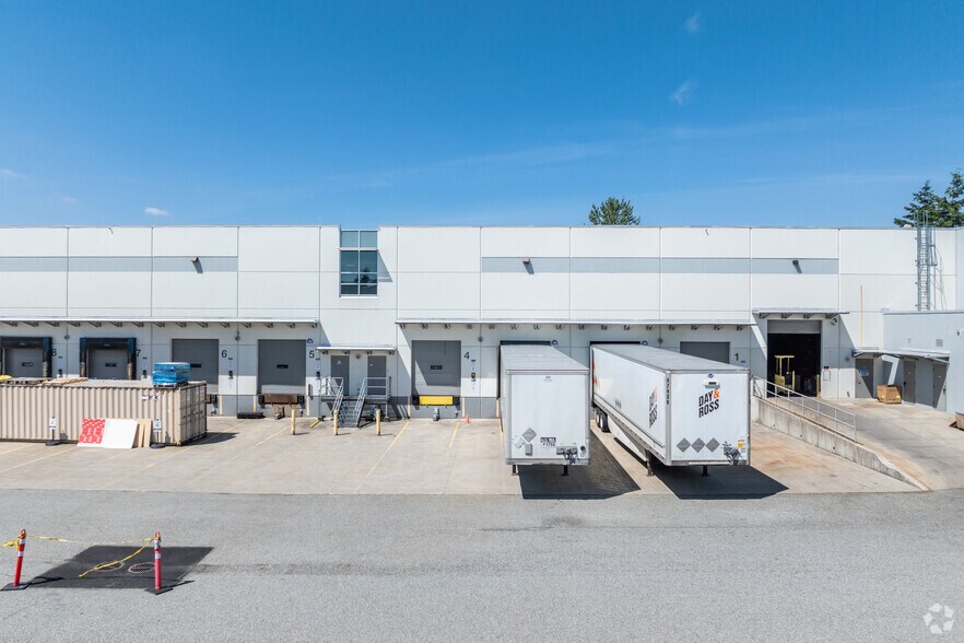 More Photos Of 26868 56th Ave, Langley Warehouse For Lease