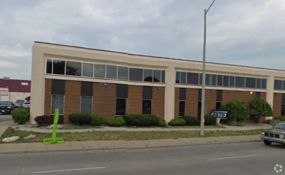More Photos Of 2679 Howard Ave, Windsor Industrial For Lease
