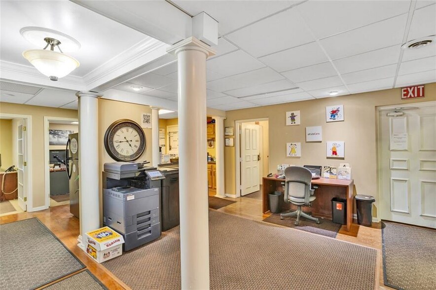More Photos Of 1108 Ohio River Blvd, Sewickley Office For Sale