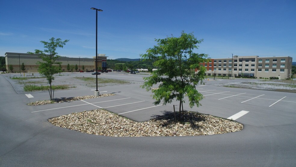 More Photos Of 150 Convention Center Blvd, Duncansville Medical For Sale