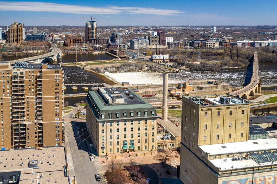 More Photos Of 105 5th Ave S, Minneapolis Loft Creative Space For Sale