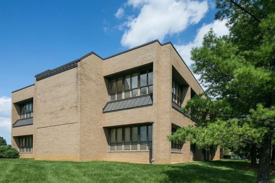 More Photos Of 3905 National Dr, Burtonsville Unknown For Lease