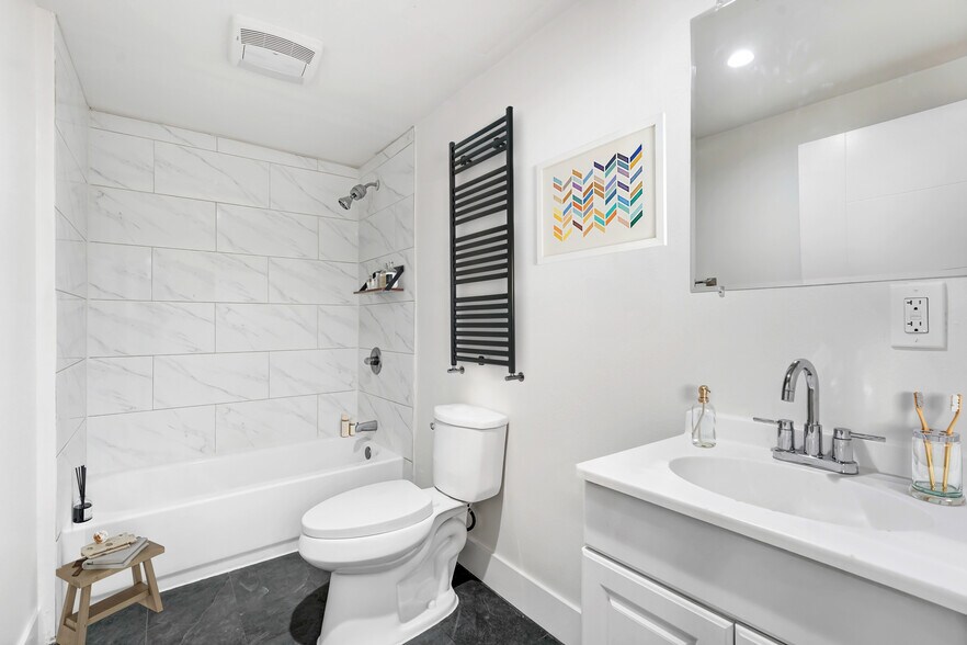 More Photos Of 10028 San Fernando Rd, Pacoima Apartments For Sale