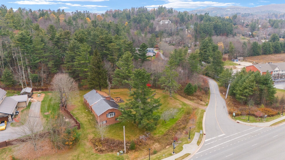 More Photos Of 986 Ransom St, Blowing Rock Hotel For Sale
