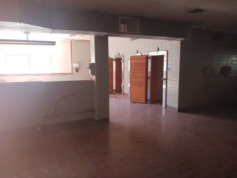 More Photos Of 500 E Thomas St, Lansing Schools For Sale