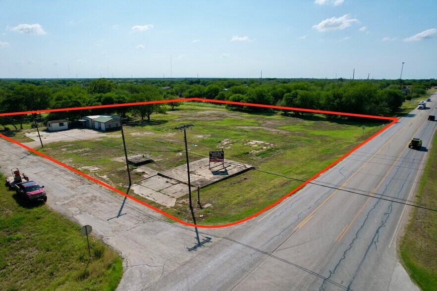 More Photos Of 613 Maple St, Jourdanton Land For Sale