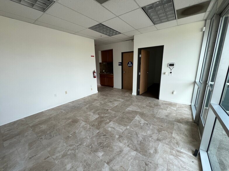 More Photos Of 8423 Rochester Ave, Rancho Cucamonga Warehouse For Sale