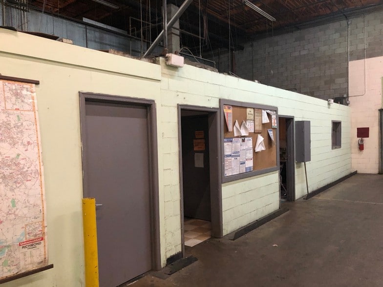 More Photos Of 3809-3811 Castlewood Rd, Richmond Warehouse For Lease