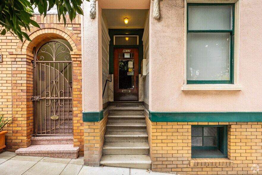 More Photos Of 4632 18th St, San Francisco Apartments For Sale