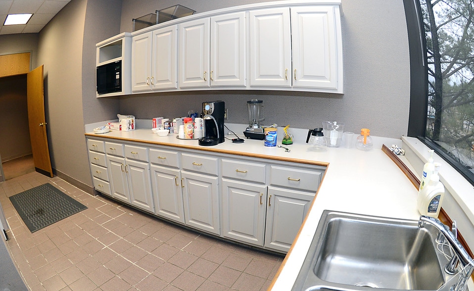 More Photos Of 3600 Wheeler Ave, Fort Smith Office For Sale